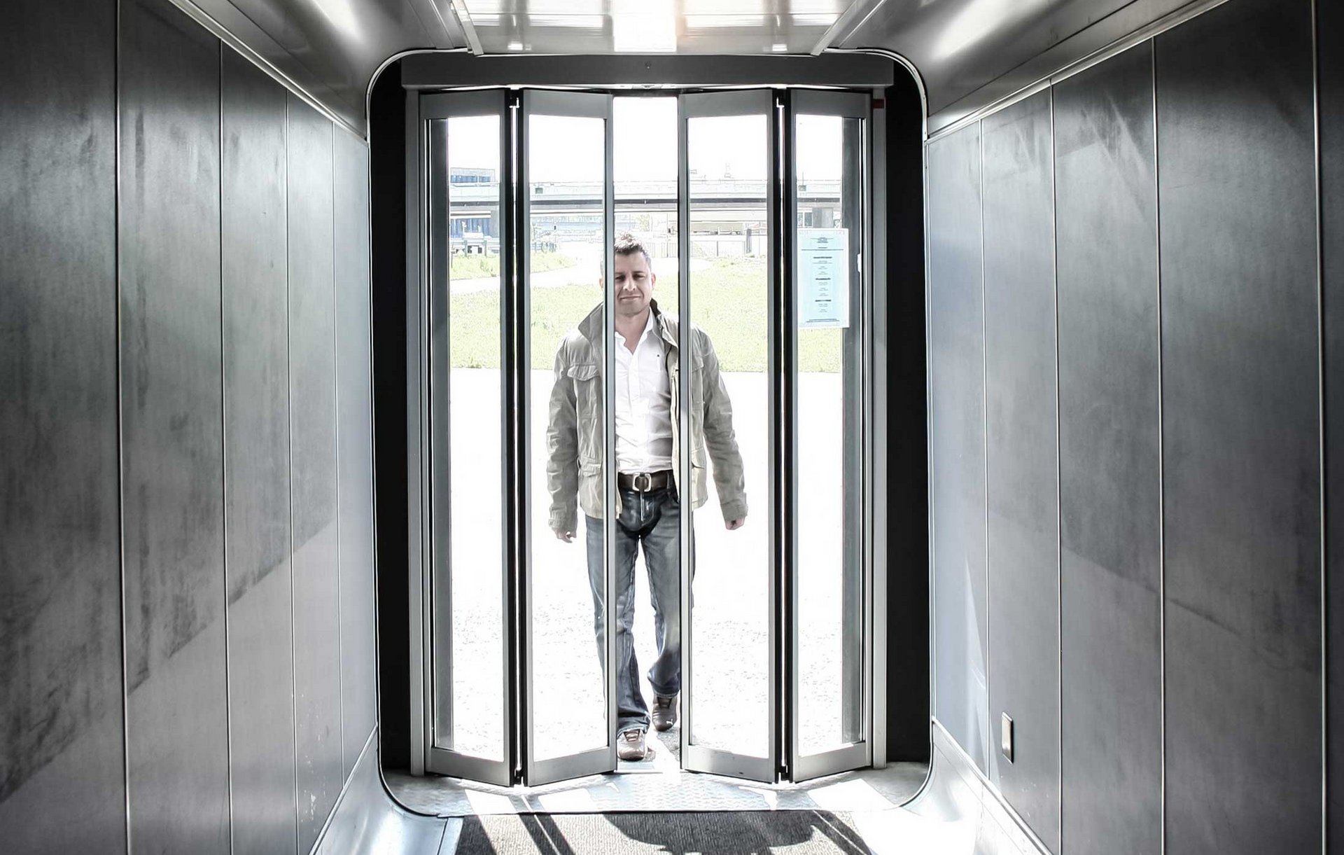 Portes à vantaux pliants